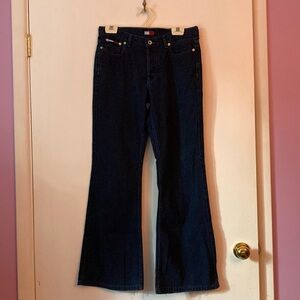 Vintage Tommy Hilfiger Belted Bell Canadian jeans size 30. Frayed bottom cuffs.
